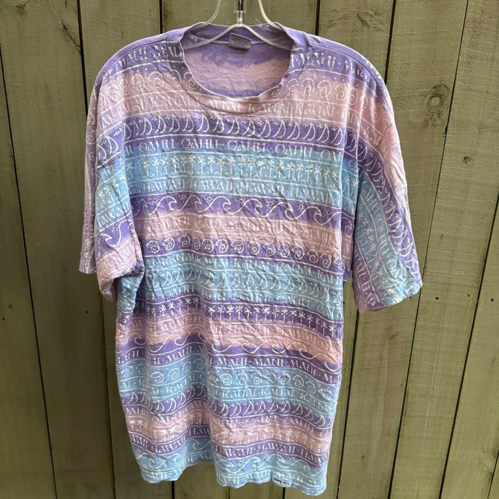 Vintage 80s Oahu Hawaii Pastel Striped Short Sleeve Tee